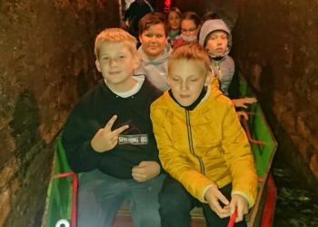 Powiększ zdjęcie: Zjazd w kopalni — kopia